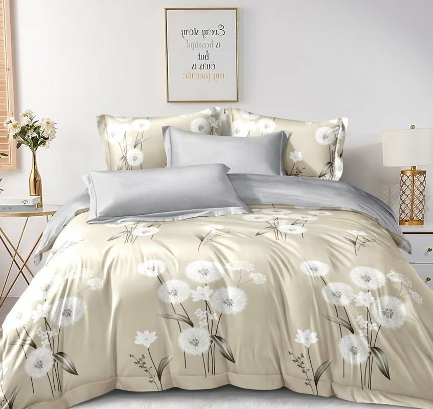 La multi lettiera di Microfiber di stampa a colori mette 100% la copertura del piumino trapuntata poliestere